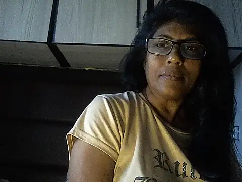 Snapshot of MsAttitude chatting on September 16, 2025, 7:09 am MsAttitude online show from September 16, 2025, 7:09 am