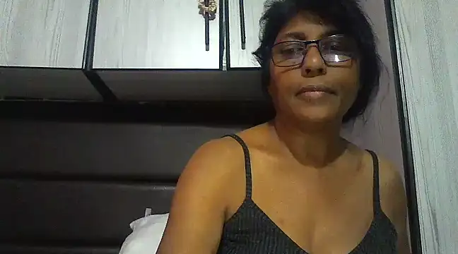 Snapshot of MsAttitude chatting on March 19, 2025, 9:38 am MsAttitude online show from March 19, 2025, 9:38 am