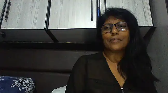 Snapshot of MsAttitude chatting on March 4, 2025, 6:29 pm MsAttitude online show from March 4, 2025, 6:29 pm