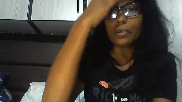 Snapshot of MsAttitude chatting on March 14, 2025, 10:05 pm MsAttitude online show from March 14, 2025, 10:05 pm