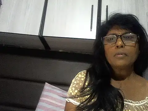 Snapshot of MsAttitude chatting on October 30, 2025, 10:24 am MsAttitude online show from October 30, 2025, 10:24 am