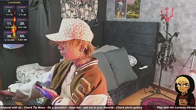 AcidMilo online show from November 15, 2025, 11:58 am