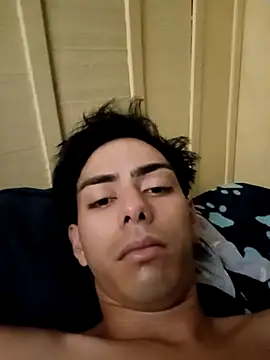 Snapshot of SEBASTHIAN chatting on February 12, 2025, 10:26 pm SEBASTHIAN online show from February 12, 2025, 10:26 pm