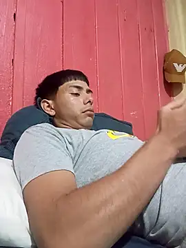 Snapshot of SEBASTHIAN chatting on April 3, 2026, 1:23 am SEBASTHIAN online show from April 3, 2026, 1:23 am