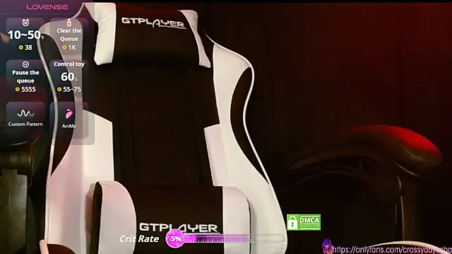 Snapshot of CrossyAayesha chatting on November 5, 2025, 3:48 pm CrossyAayesha online show from November 5, 2025, 3:48 pm