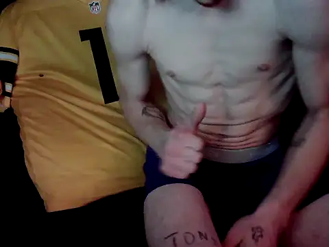 Snapshot of xxxTony999 chatting on December 19, 2025, 2:15 am xxxTony999 online show from December 19, 2025, 2:15 am