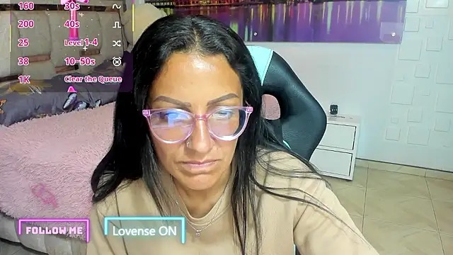 alma blue online show from March 18, 2026, 10:21 pm