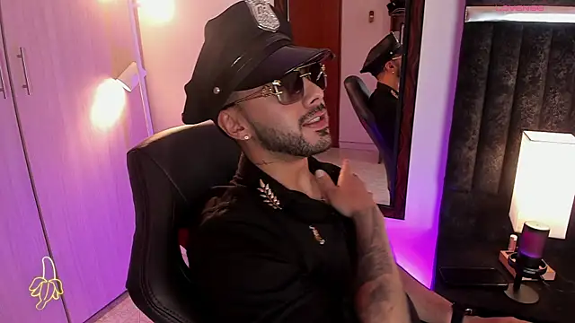 ItsMeEros online show from November 6, 2025, 10:03 pm