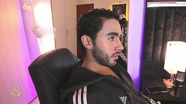 ItsMeEros online show from March 7, 2026, 10:15 pm