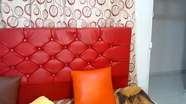 dirtydolltsx online show from November 10, 2025, 1:16 pm