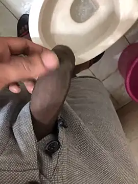 Snapshot of CoolBiDude chatting on January 10, 2025, 8:15 pm CoolBiDude online show from January 10, 2025, 8:15 pm