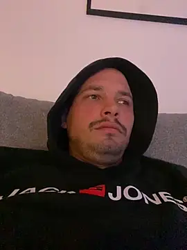 Jonkitzler1 online show from March 10, 2025, 4:46 pm