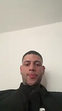  jamesleandros1 online show from January 11, 2026, 9:55 pm