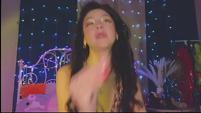 Snapshot of Funny_Bunny chatting on February 27, 2025, 2:03 am Funny Bunny online show from February 27, 2025, 2:03 am
