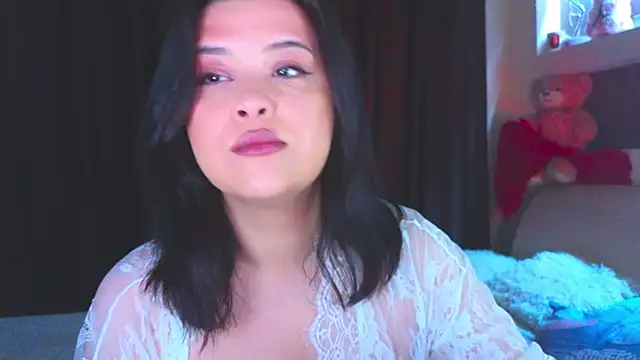 Snapshot of Malika_uAngel chatting on March 5, 2026, 11:32 pm Malika uAngel online show from March 5, 2026, 11:32 pm