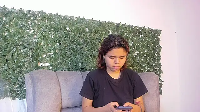 SabinaMerchetti online show from June 18, 2026, 4:56 pm