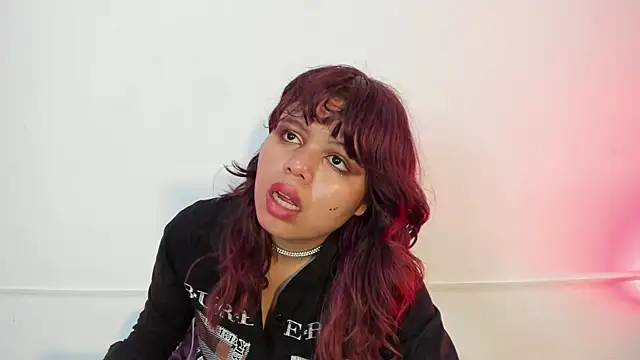 SabinaMerchetti online show from November 18, 2025, 2:49 am