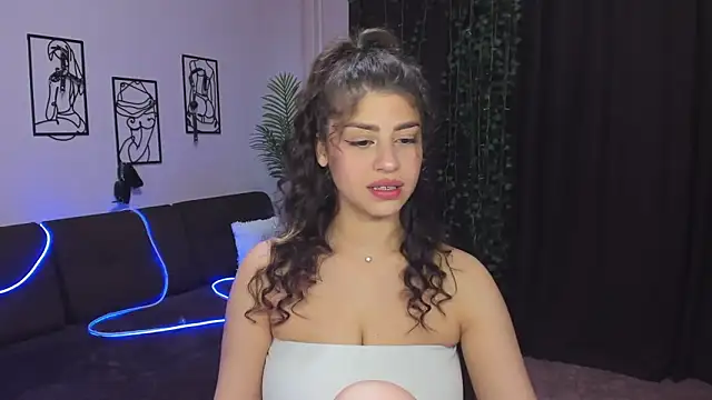 MaryMayson online show from April 19, 2026, 11:11 am