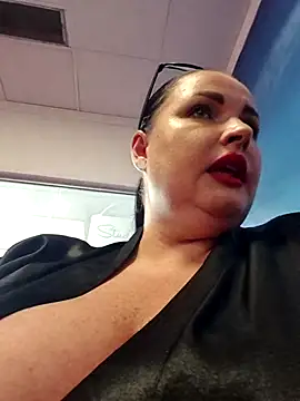 GeorgiaLerox online show from July 21, 2026, 1:23 pm