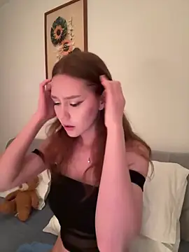 Meow Sophie online show from October 3, 2025, 3:24 pm