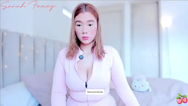 Foxxy222  online show from December 21, 2025, 5:36 pm