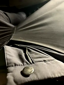 prekumstud online show from October 7, 2025, 11:00 am