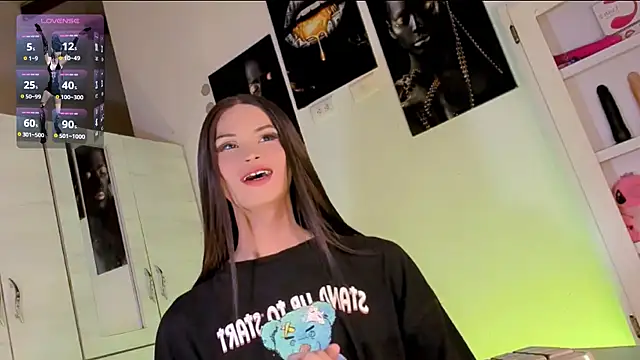 alexia corleoni online show from April 8, 2026, 3:41 am