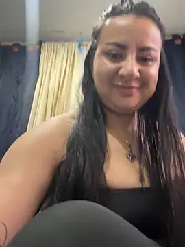 Snapshot of Abril_Luv chatting on April 13, 2026, 1:09 am Abril Luv online show from April 13, 2026, 1:09 am