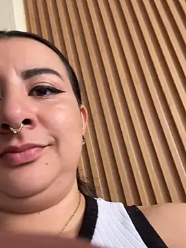 Snapshot of Abril_Luv chatting on March 24, 2026, 1:11 pm Abril Luv online show from March 24, 2026, 1:11 pm