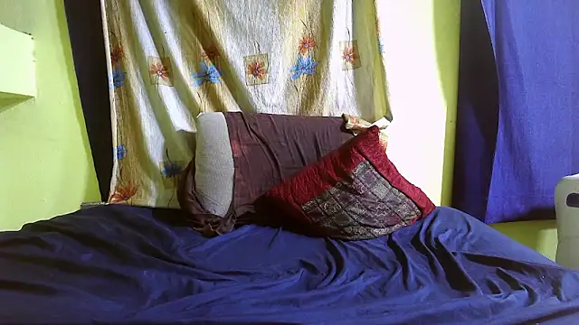 Snapshot of Cute_boy2000 chatting on February 8, 2025, 4:25 pm Cute boy2000 online show from February 8, 2025, 4:25 pm