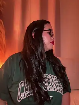 andra rose online show from April 15, 2026, 11:16 pm