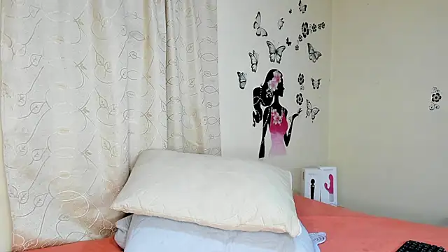 Snapshot of Juli_Castillo8 chatting on March 9, 2025, 1:26 pm Juli Castillo8 online show from March 9, 2025, 1:26 pm