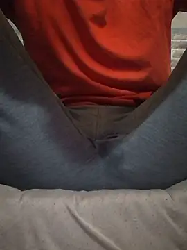 Adamvarga0318 online show from February 20, 2025, 12:25 pm