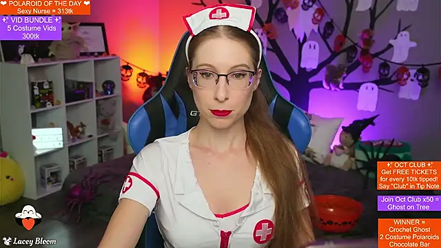 TheLaceyBloom online show from October 28, 2025, 1:28 am