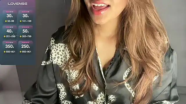 Snapshot of Queen_Sakhi chatting on February 14, 2025, 4:31 pm Queen Sakhi online show from February 14, 2025, 4:31 pm