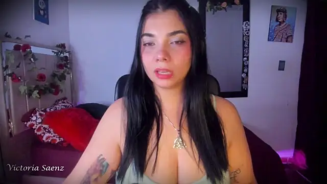 victoriaasaenz  online show from July 1, 2026, 12:00 am
