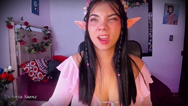 victoriaasaenz  online show from June 23, 2026, 12:52 am