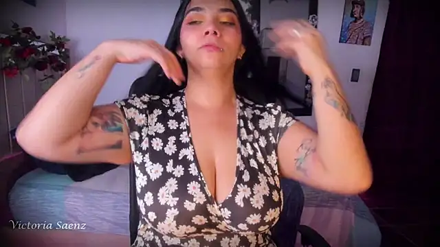 victoriaasaenz  online show from July 23, 2026, 1:58 am