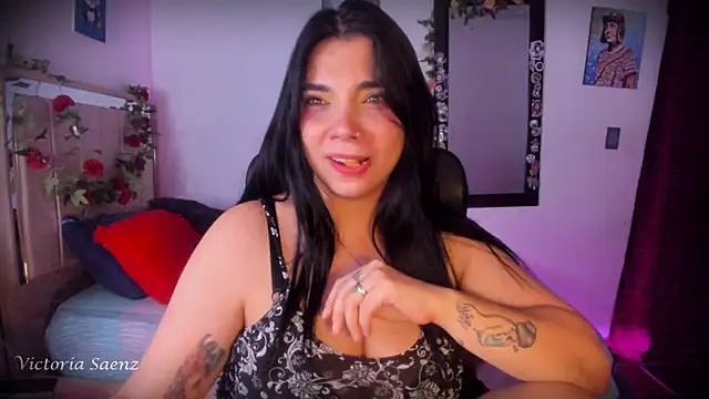 victoriaasaenz  online show from July 2, 2026, 12:55 am