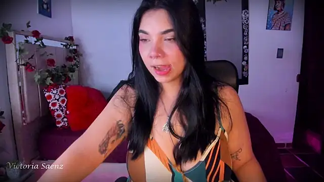 victoriaasaenz  online show from June 25, 2026, 12:52 am
