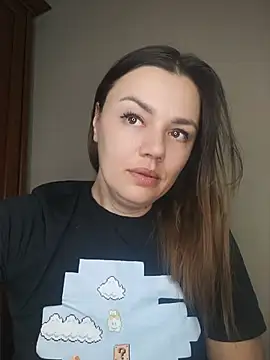 KrissSexi online show from April 3, 2026, 6:47 pm