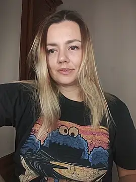 KrissSexi online show from November 1, 2025, 7:08 pm