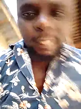 Snapshot of Leebwoy20 chatting on January 18, 2026, 8:29 am Leebwoy20 online show from January 18, 2026, 8:29 am