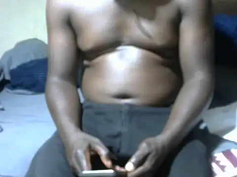 Snapshot of Leebwoy20 chatting on October 10, 2025, 1:12 pm Leebwoy20 online show from October 10, 2025, 1:12 pm