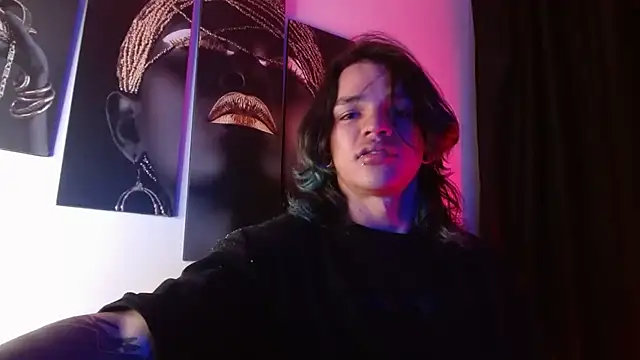 AlbertBernal69 online show from November 28, 2025, 4:23 am