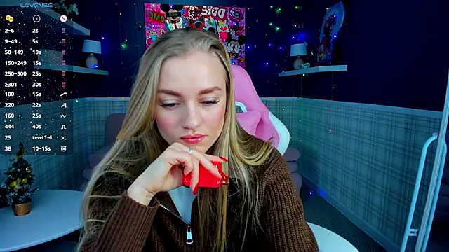 Snapshot of Barbie_Lis chatting on January 9, 2025, 12:35 am Barbie Lis online show from January 9, 2025, 12:35 am