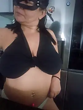 Snapshot of Fleursdes___iles-----29-- chatting on February 11, 2026, 10:37 am Fleursdes iles-----29-- online show from February 11, 2026, 10:37 am