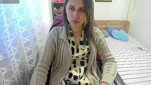 lauren ashlee online show from November 11, 2025, 9:20 pm