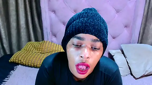 AFRICANGODDESSXXX online show from May 1, 2026, 11:32 pm