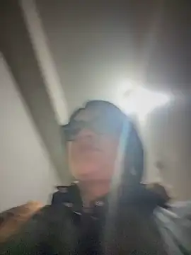 Insane Issa online show from January 21, 2025, 11:24 pm